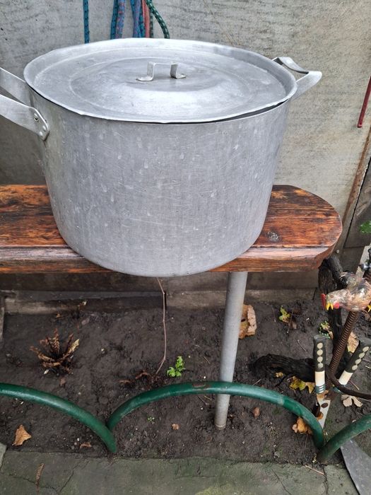 Кастрюля алюмінєва