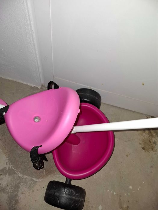 Triciclo com Pega
