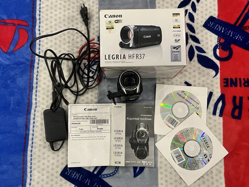 Камера CANON Legria HF R37