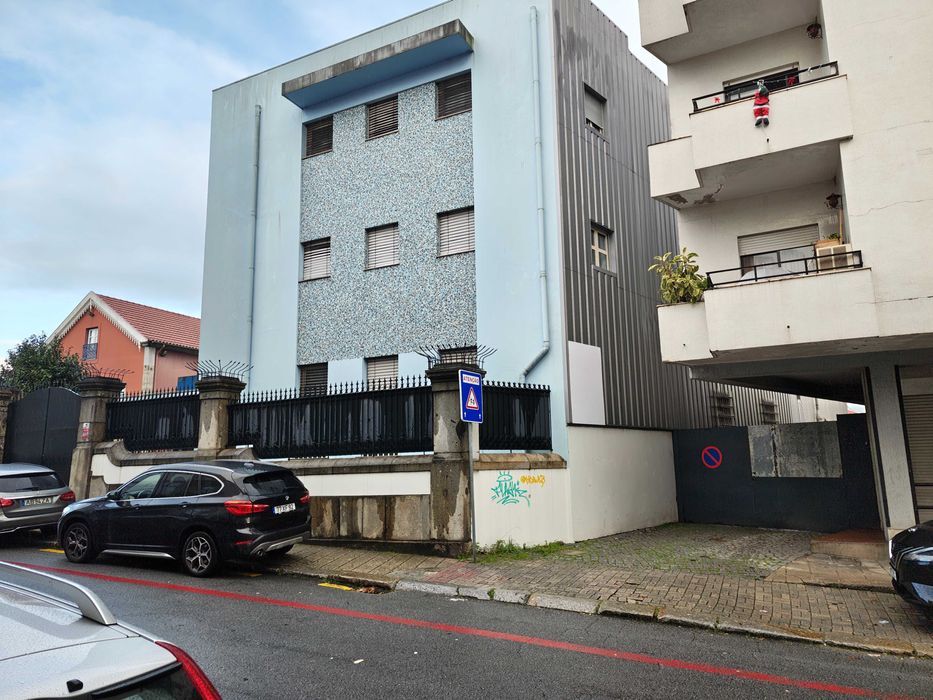 Arrendamento Aluguer Garagem Garagens Rua do Taxa (Braga)