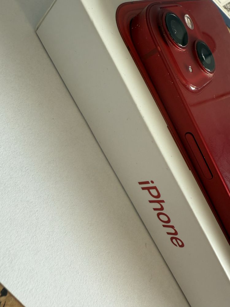Iphone 13 kolor czerwony