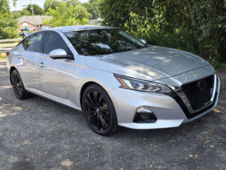 Nissan Altima      2019
