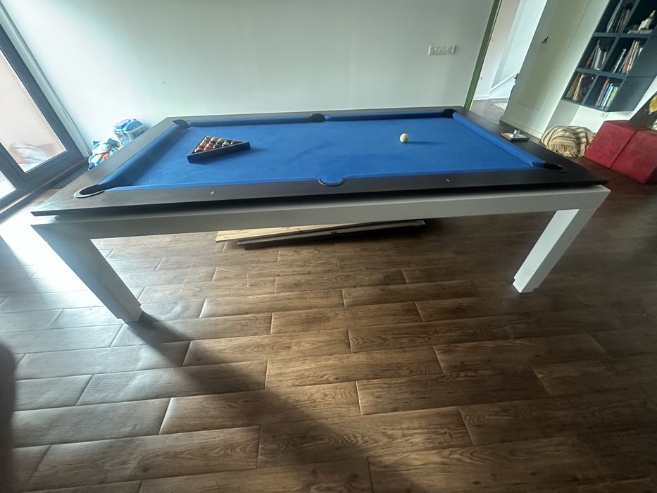 Bilhar Europa modelo empire com estrutura em aço inox