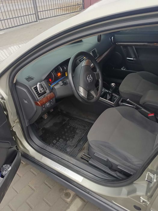 Opel vektra 2005