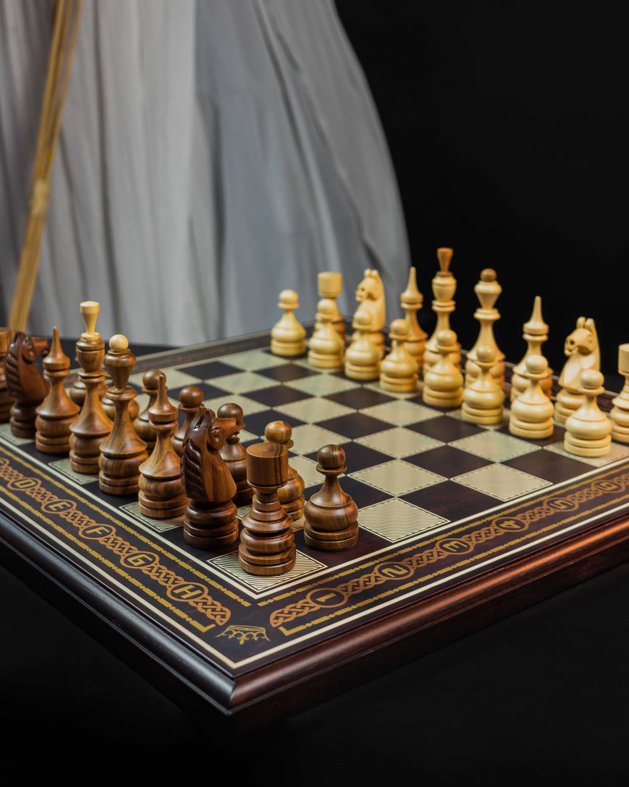 Шахматы нарды шашки деревянные с 3х цветной аппликацией. Ручная работа