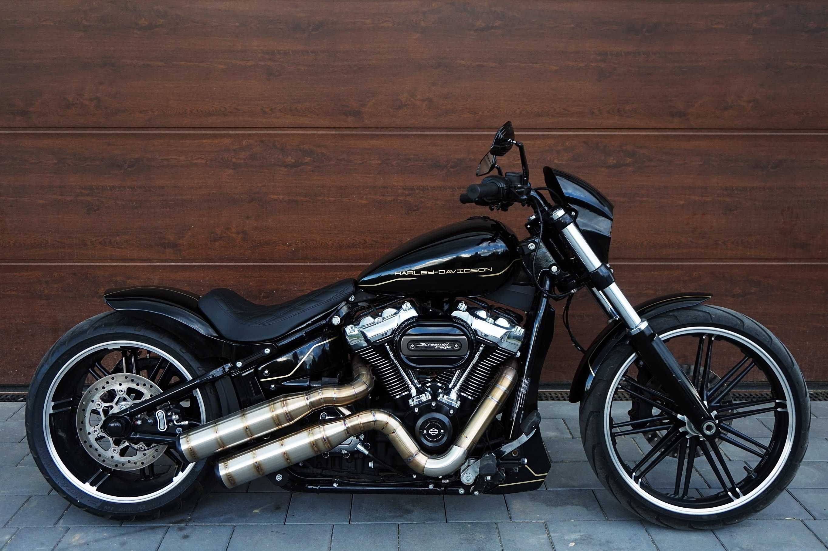 Harley-Davidson Softail Breakout FXBRS