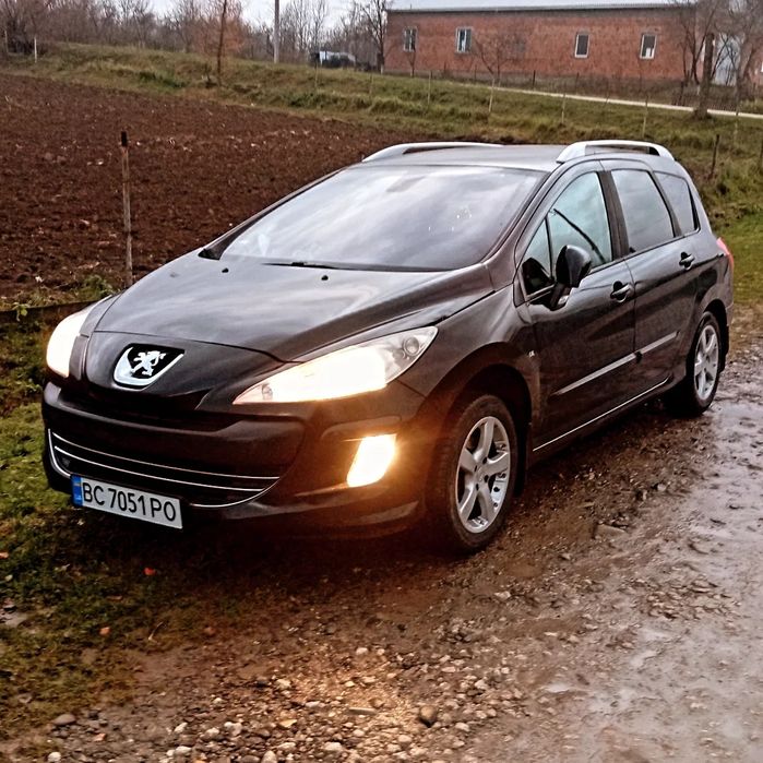 Продам причина продажі виїзд закордон