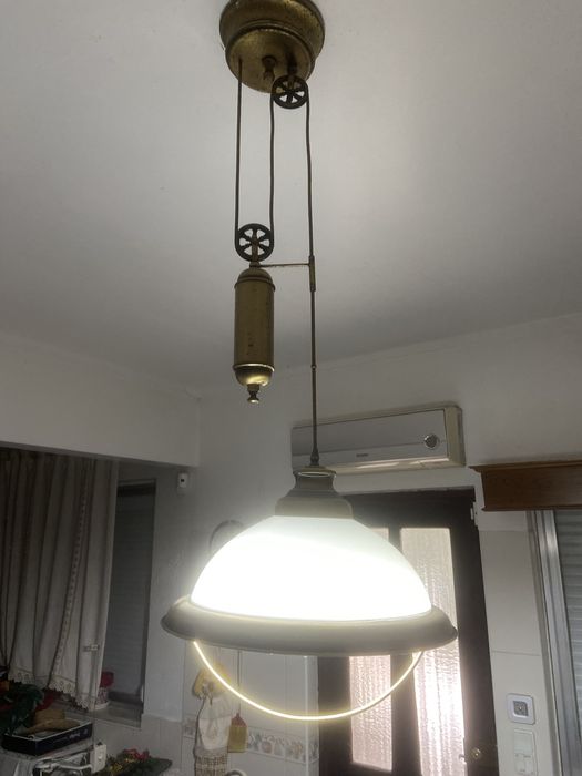 Candeeiro suspenso em latão e vidro Murano country por II Fanale