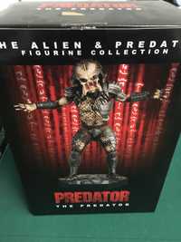 Estátua Alien e Predator