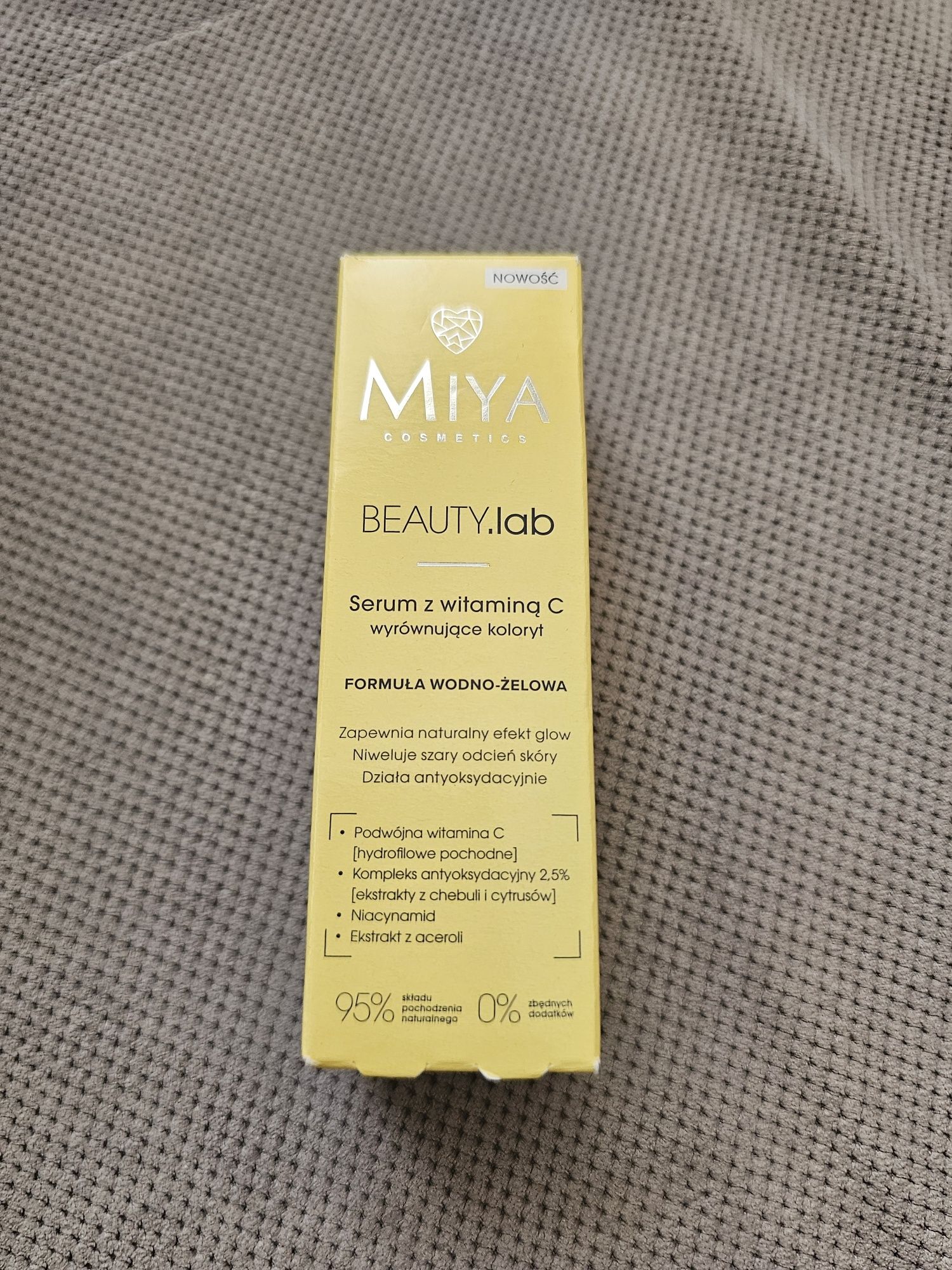 Miya serum z witaminą C do twarzy wyrównujące koloryt 30 ml