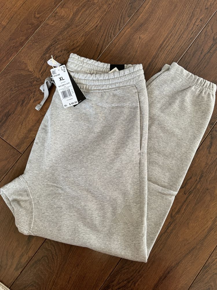 Adidas спортивний костюм оригінал/ adidas all szn fleece