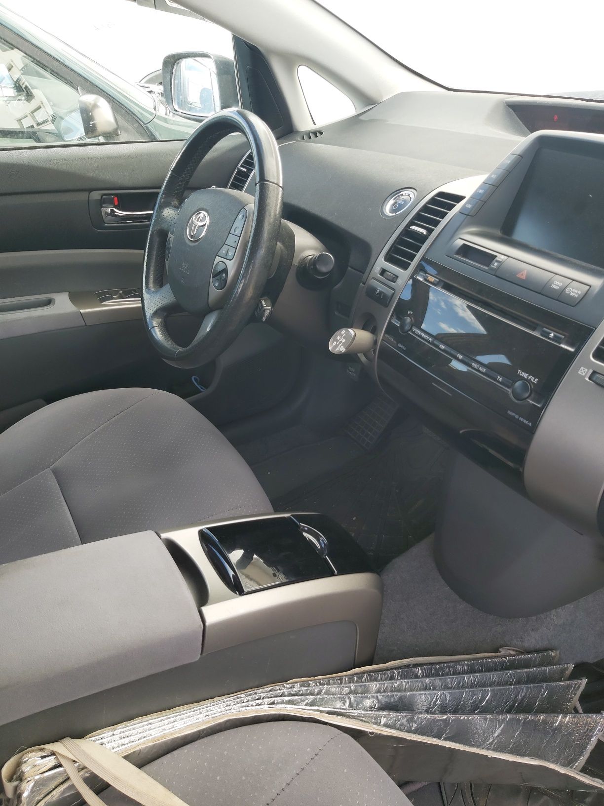 Vendo Toyota Prius Híbrido