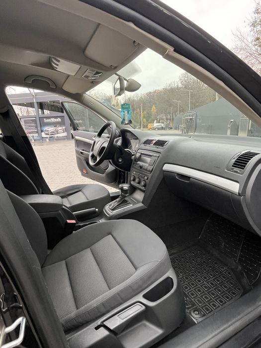 Продам Шкоду Октавію