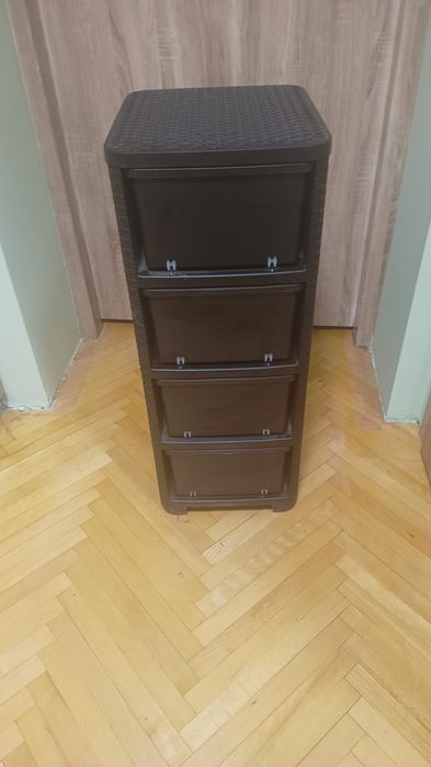 Ratowy regał/komoda łazienkowa firmy Curver