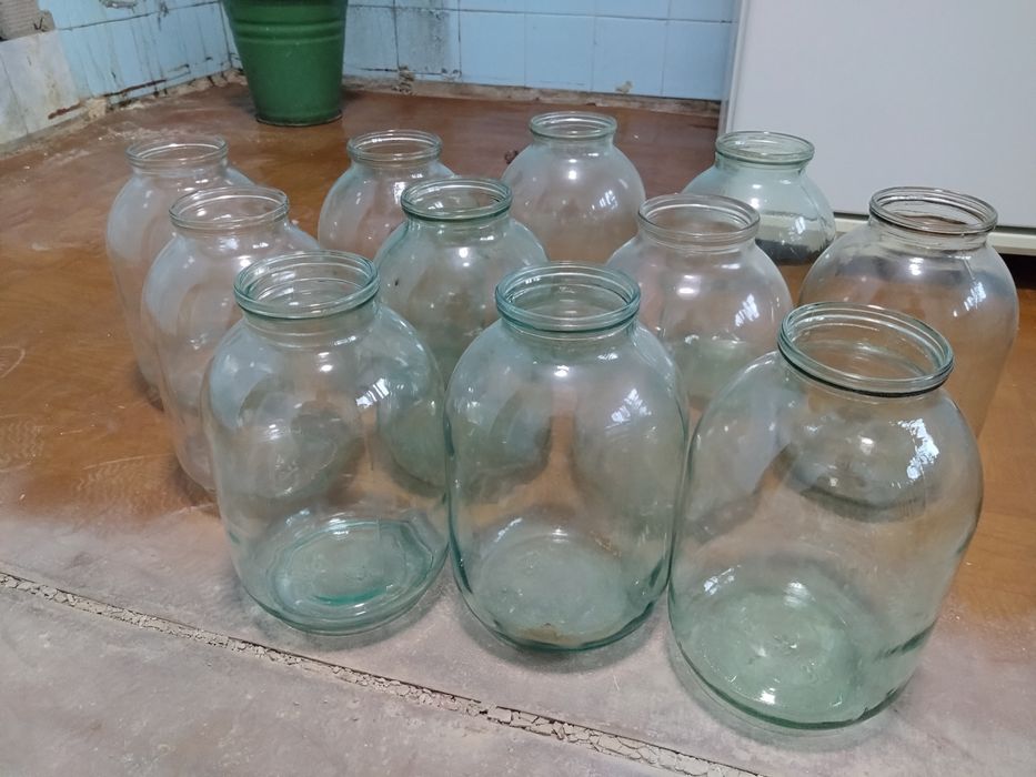 Бутель трилітровий