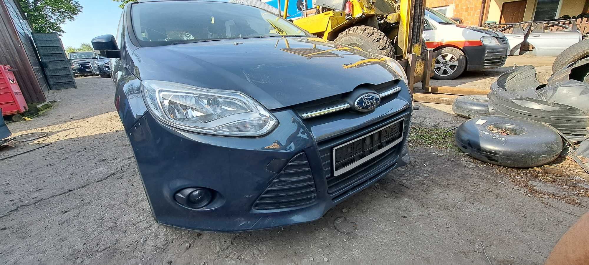 Zderzak tył Ford Fokus Mk3 kod lakieru EB