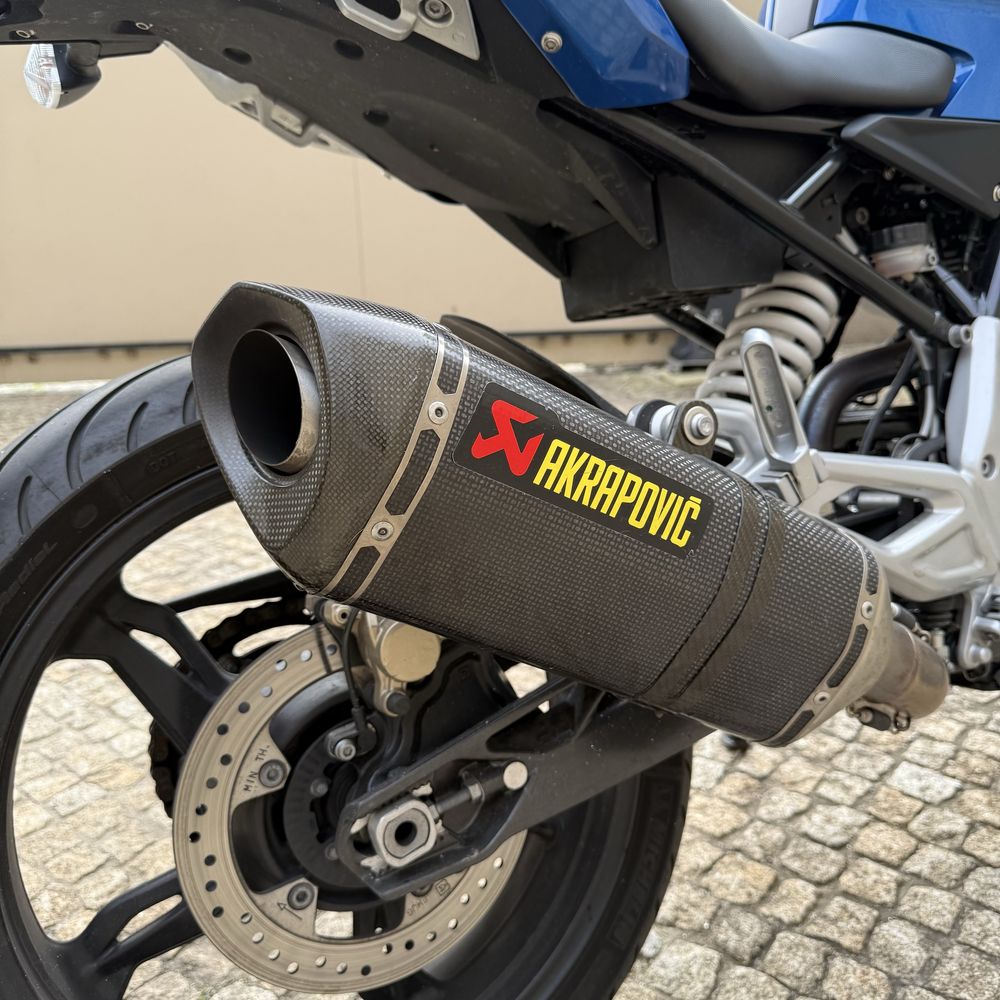 Mota Bmw G310R - Escape Akaprovic - 4400Km - Como Nova