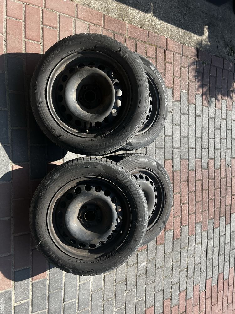 Koła zimowe 5x105 205/60R16 Hankook winter I*cept evo