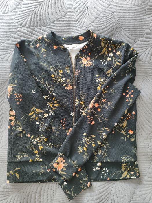 Damska bluza w kwiaty