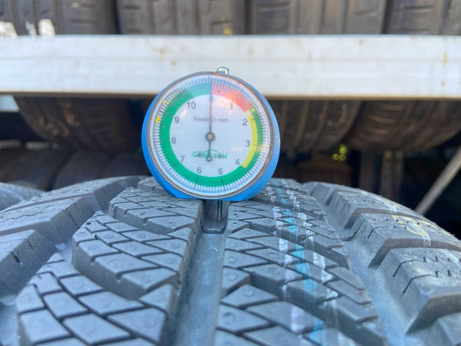Continental VancoWinter 2 225/65r16c 112/110R N3258