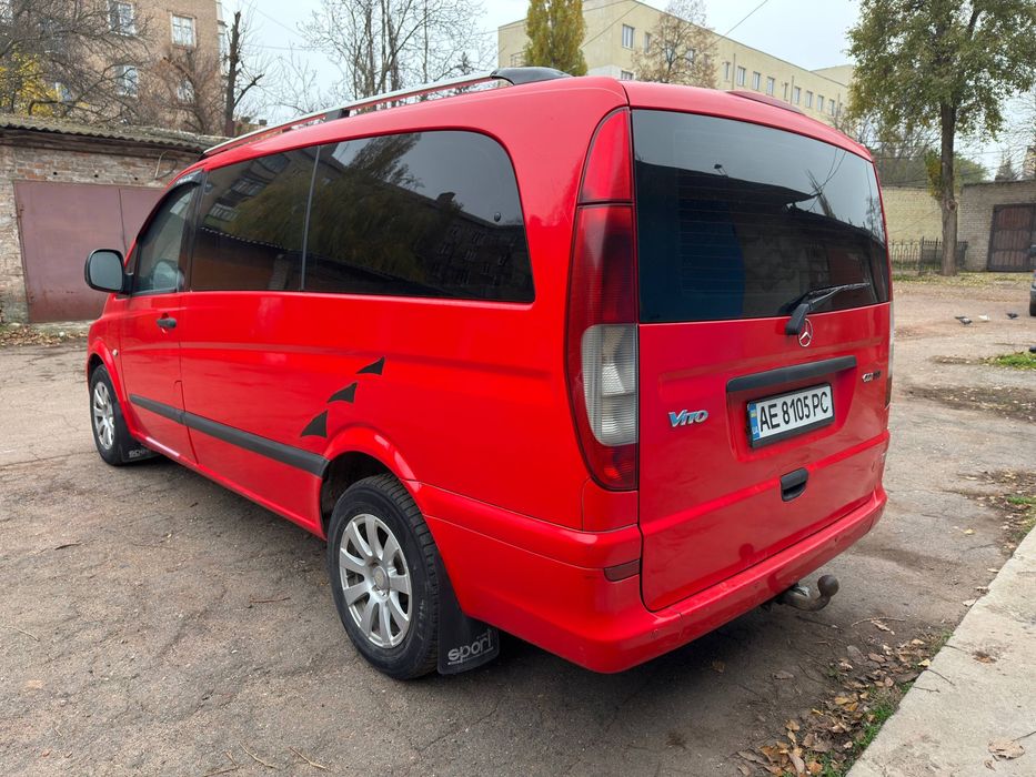 Продам Mercedes Vito 111 Оригинальный  пассажир