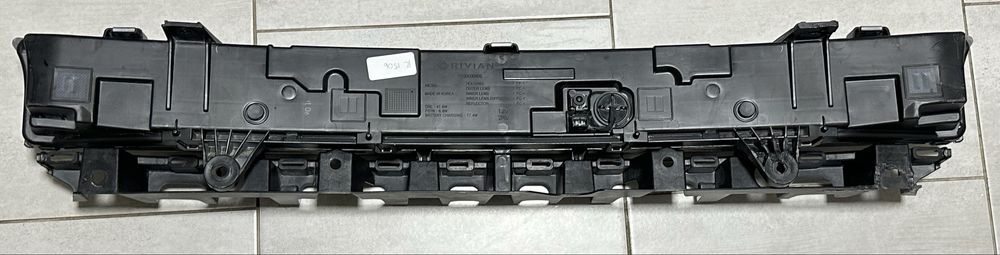 фара LIGHTBAR Rivian R1T / R1S