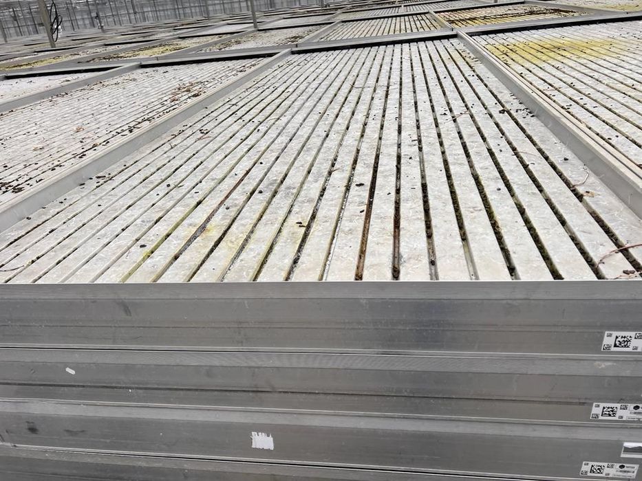 Stoły zalewowe 1.6mx5.65m z wkładem aluminiowym