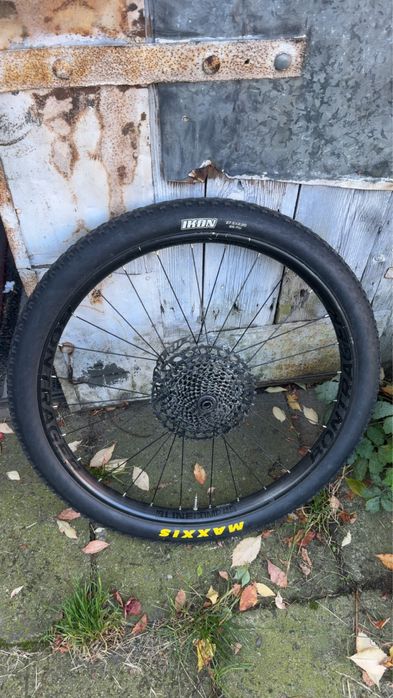 Koło tylne 12x148 Bontrager line comp 40/piasta rapid drive 108t