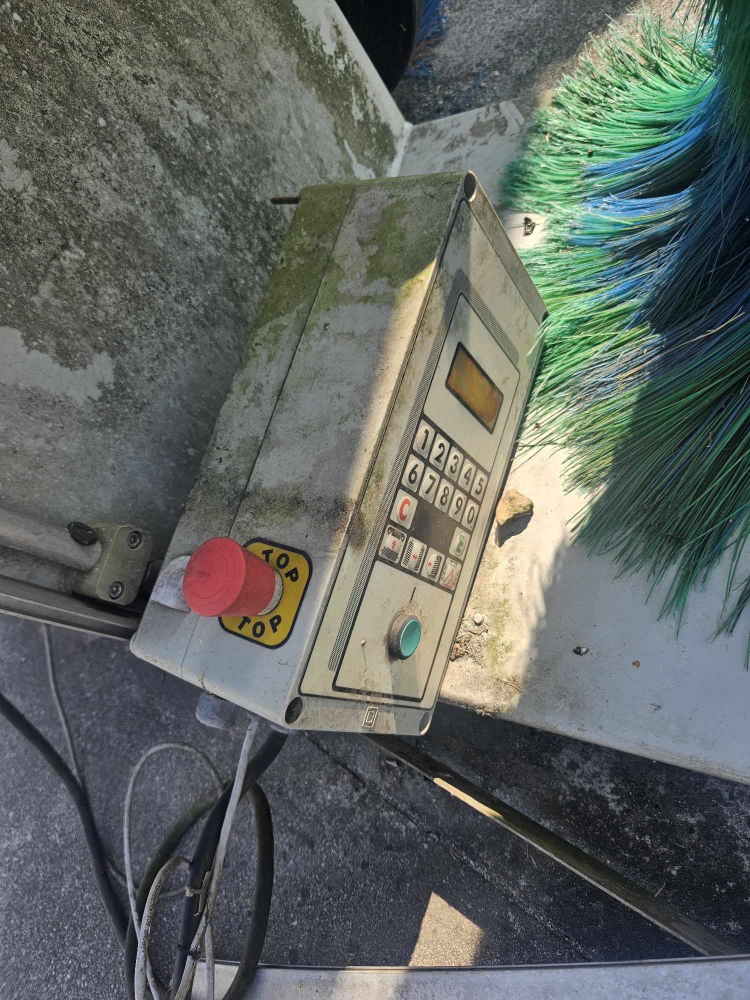 Vende-se Máquina de Lavagem Istobal M-112 (Ano 2002)