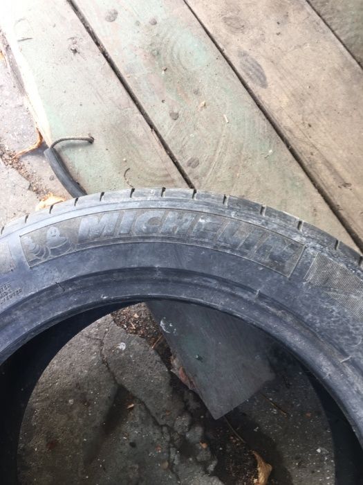 резина Michelin 215/55/R16