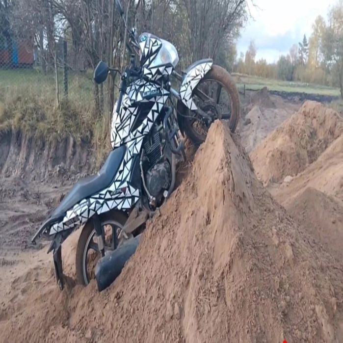 Продам ліфан 150