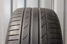 235/40/19 Bridgestone Potenza S001 235/40 R19 96Y XL R01