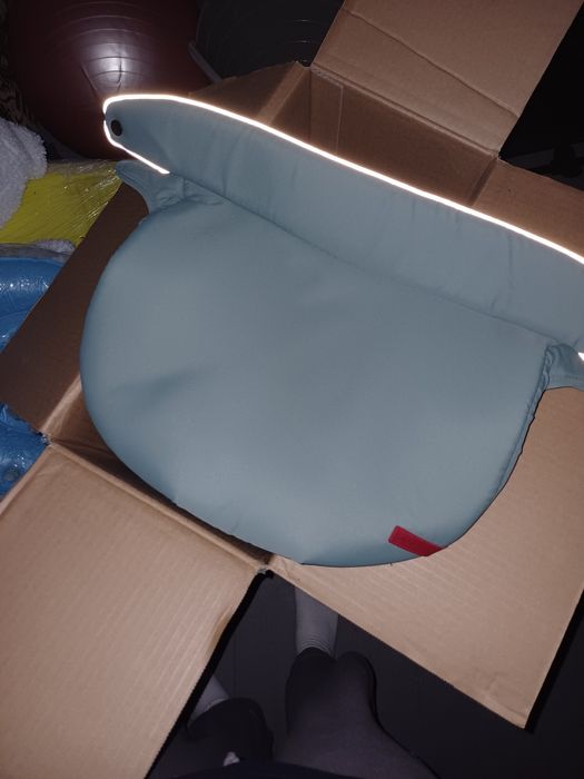 Відам безкоштовно накидку на Автокрісло карела Альфа