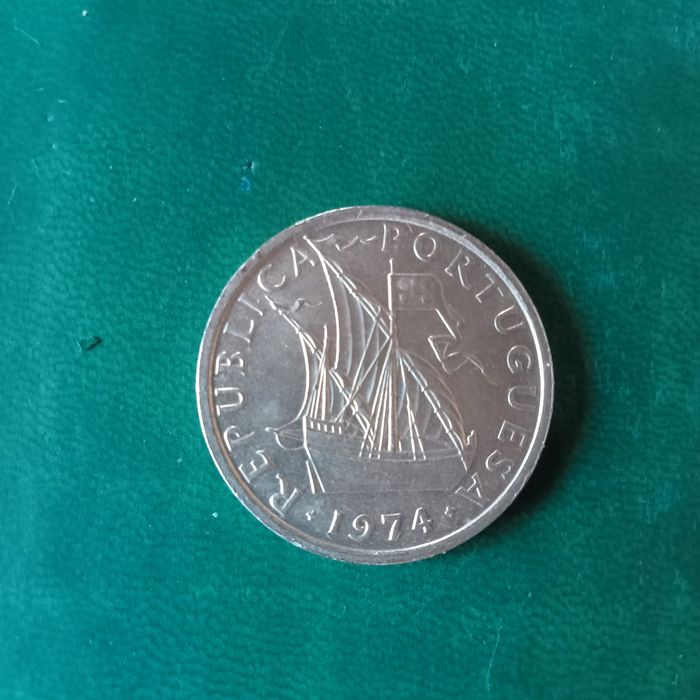 moeda 10.00 escudos  ano 1974