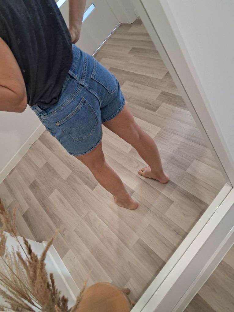 Spodenki jeansowe