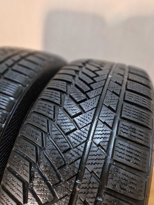 Зимова шина 225/45 R18