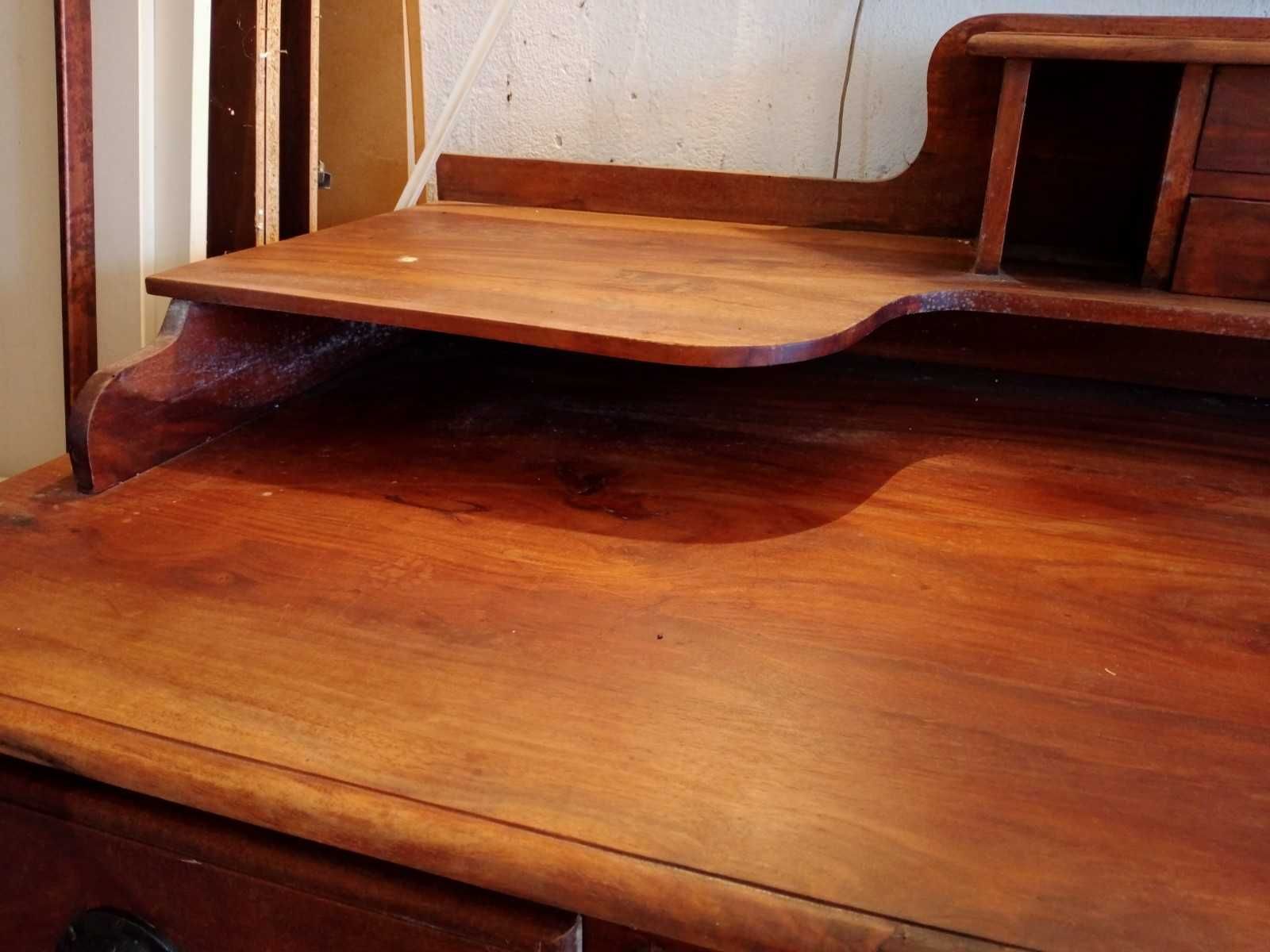 Drewniane biurko z szufladnikiem. Almi Decor z Palisandru indyjskiego.