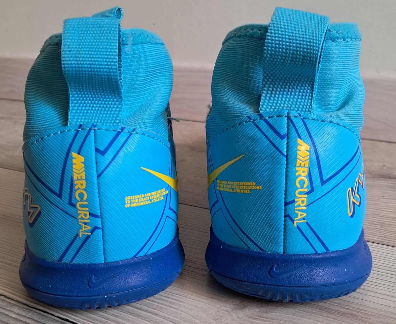 Футзалки Nike Zoom Mercurial Superfly 9 Avademy DO9792-400 (р.36)