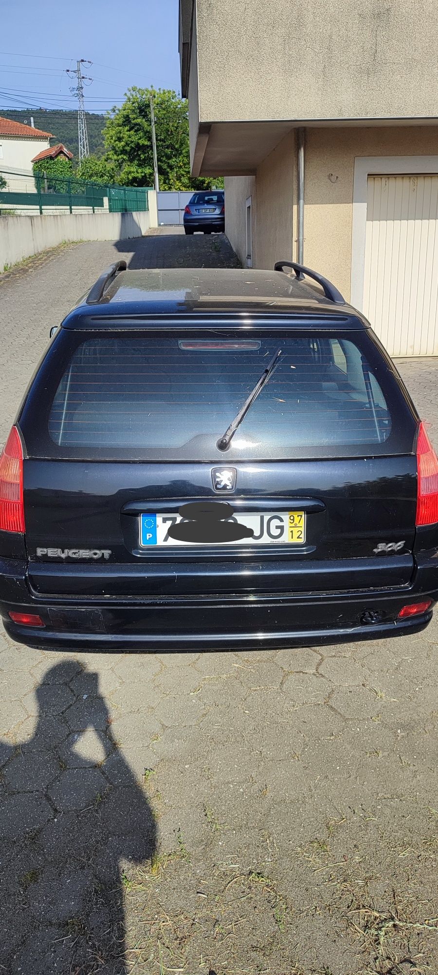 Peugeot 306 a gasolina/GPL
Carro a funcionar mas com alguns afazeres a