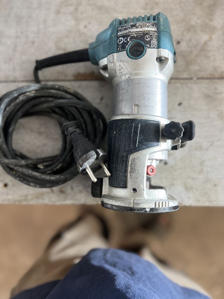Tupis multifunções 710W makita