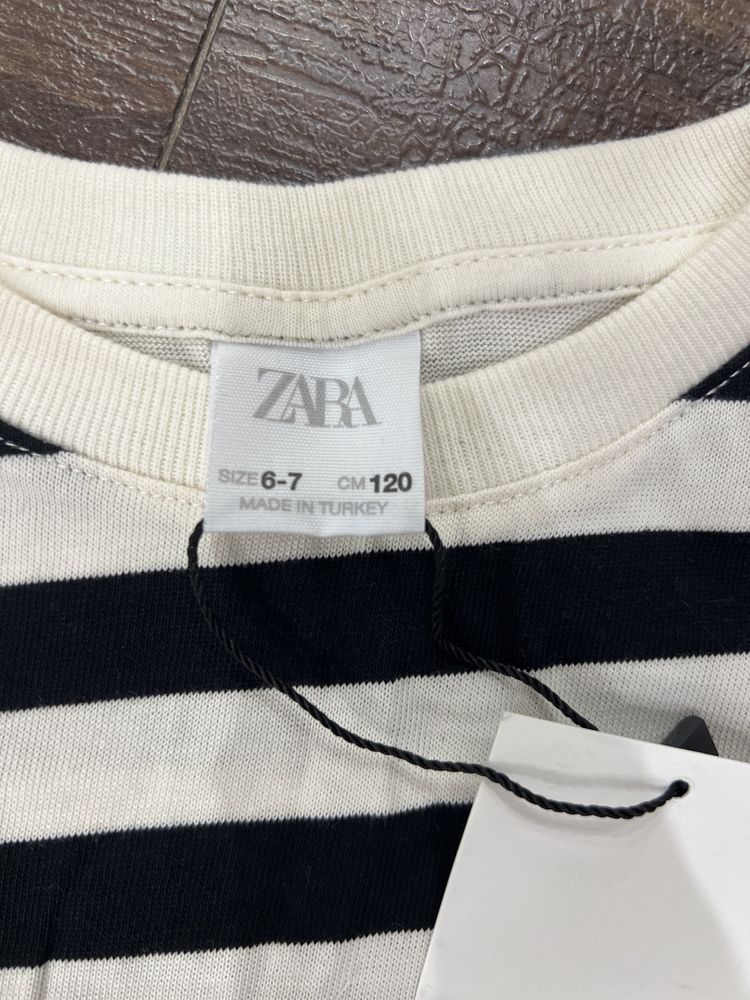 Кофта лонгслів  Zara 7 років(120 см)