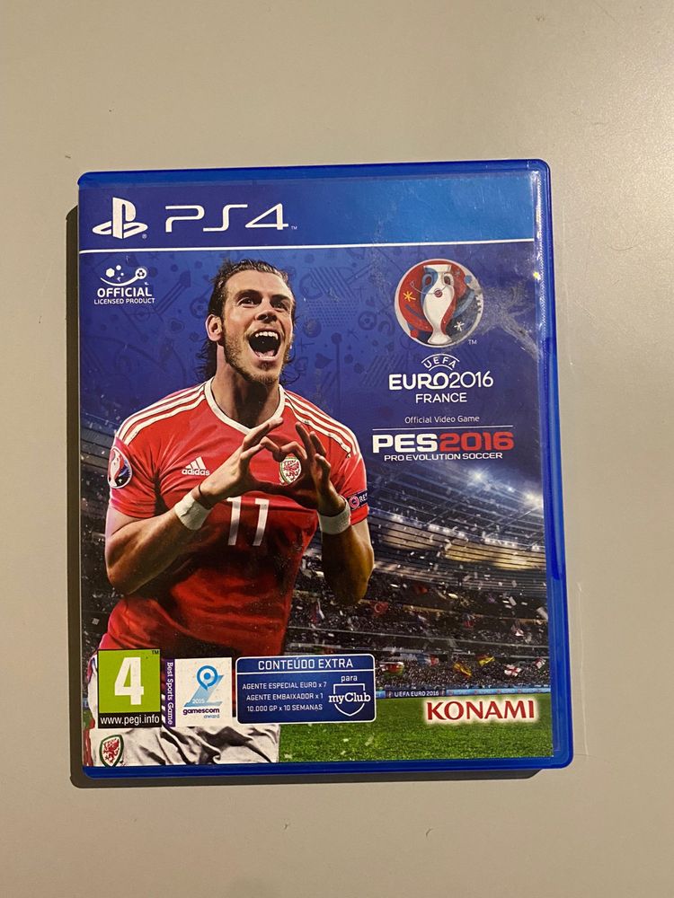 Ps4 branca+2 comandos+6 jogos