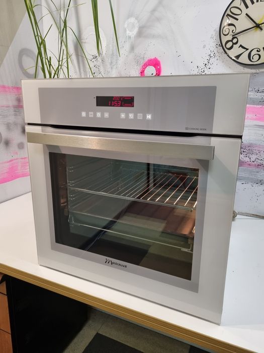 Біла цифрова духова шафа духовка пічка плита Mastercook