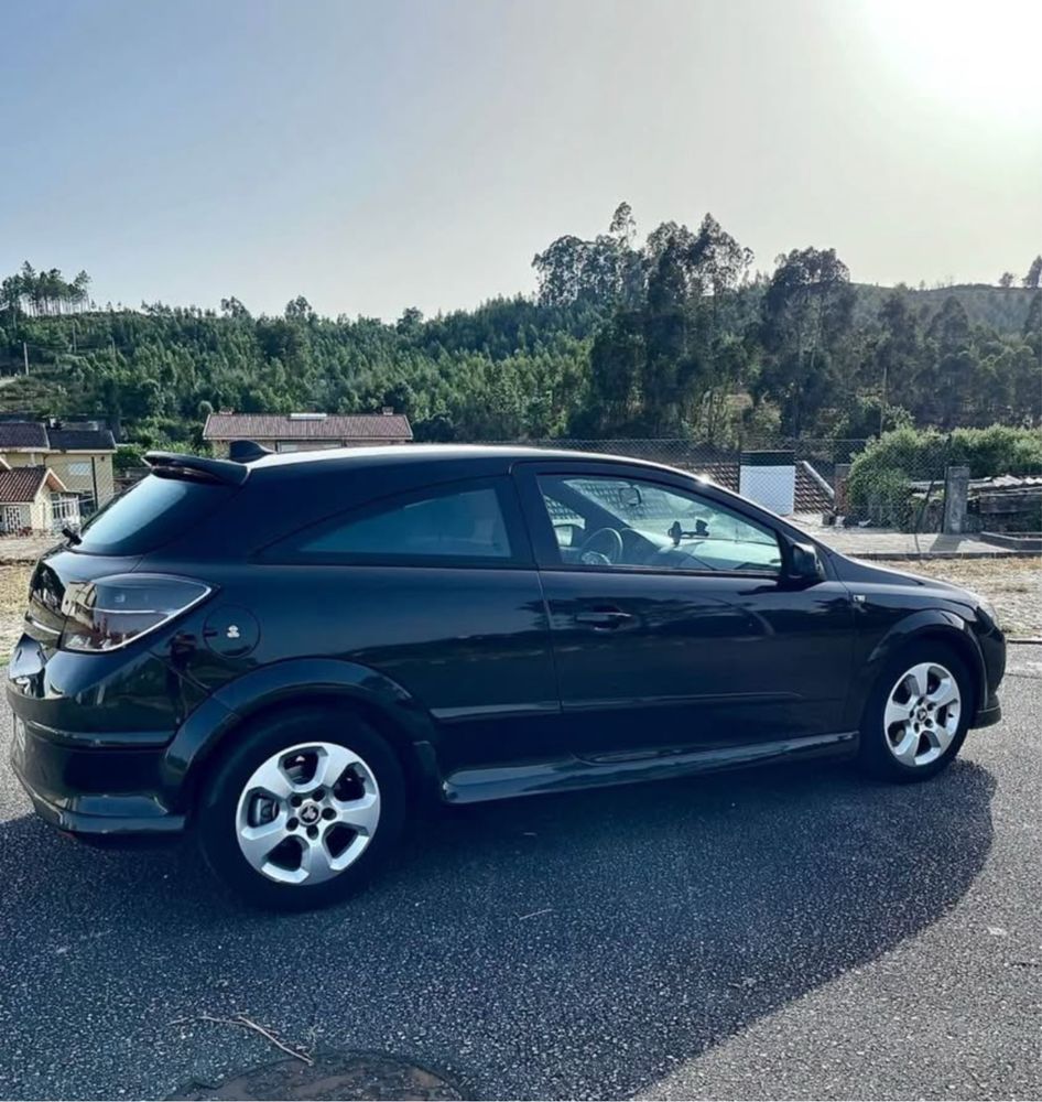 Opel astra gtc 5 lugares