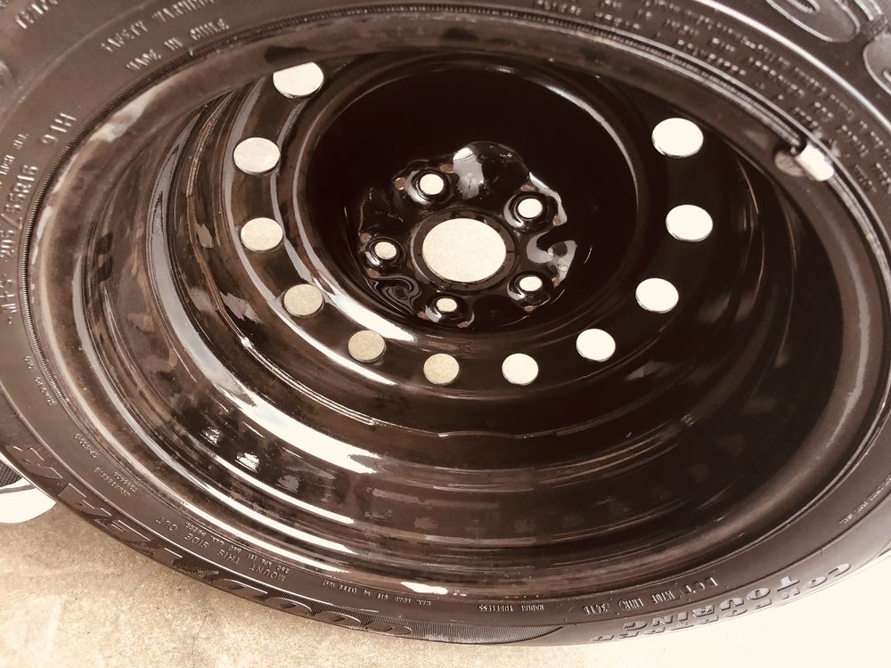 Диски металеві VAG r16 5*112 з гумою