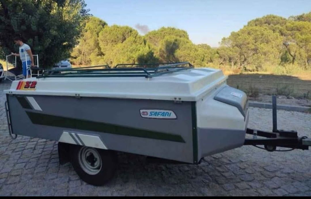 Auto tenda com avançado