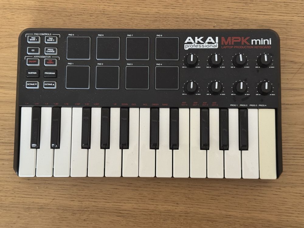Akai mpk mini mk1