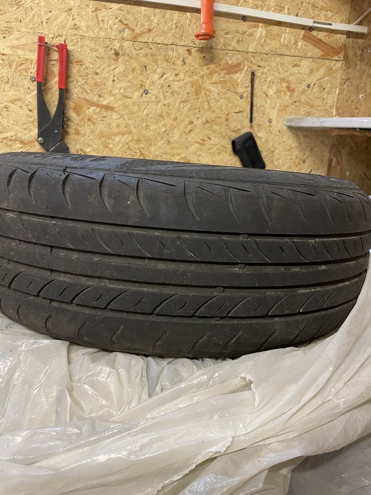 Продам Диски с летней резиной(185/60R15 84H)