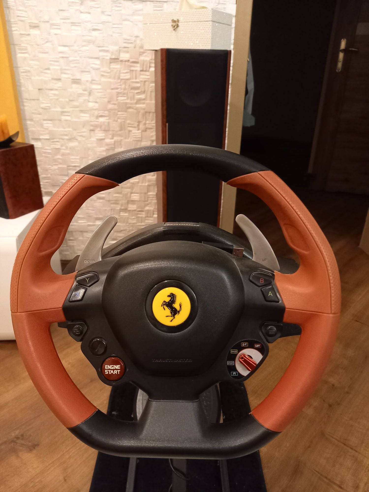 Kierownica  Thrustmaster T80 PS 4 ps5 PC Ferrari