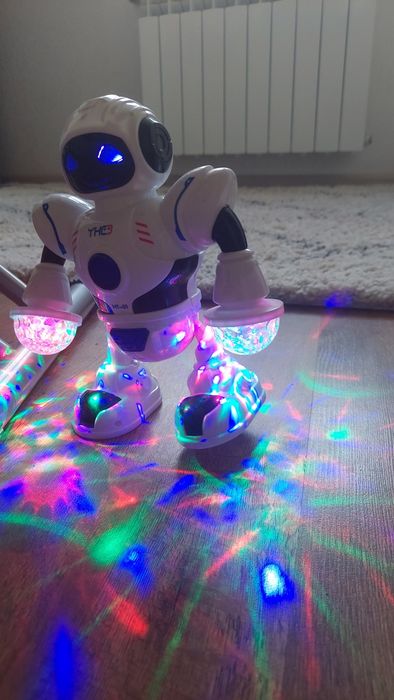 Музыкальный робот